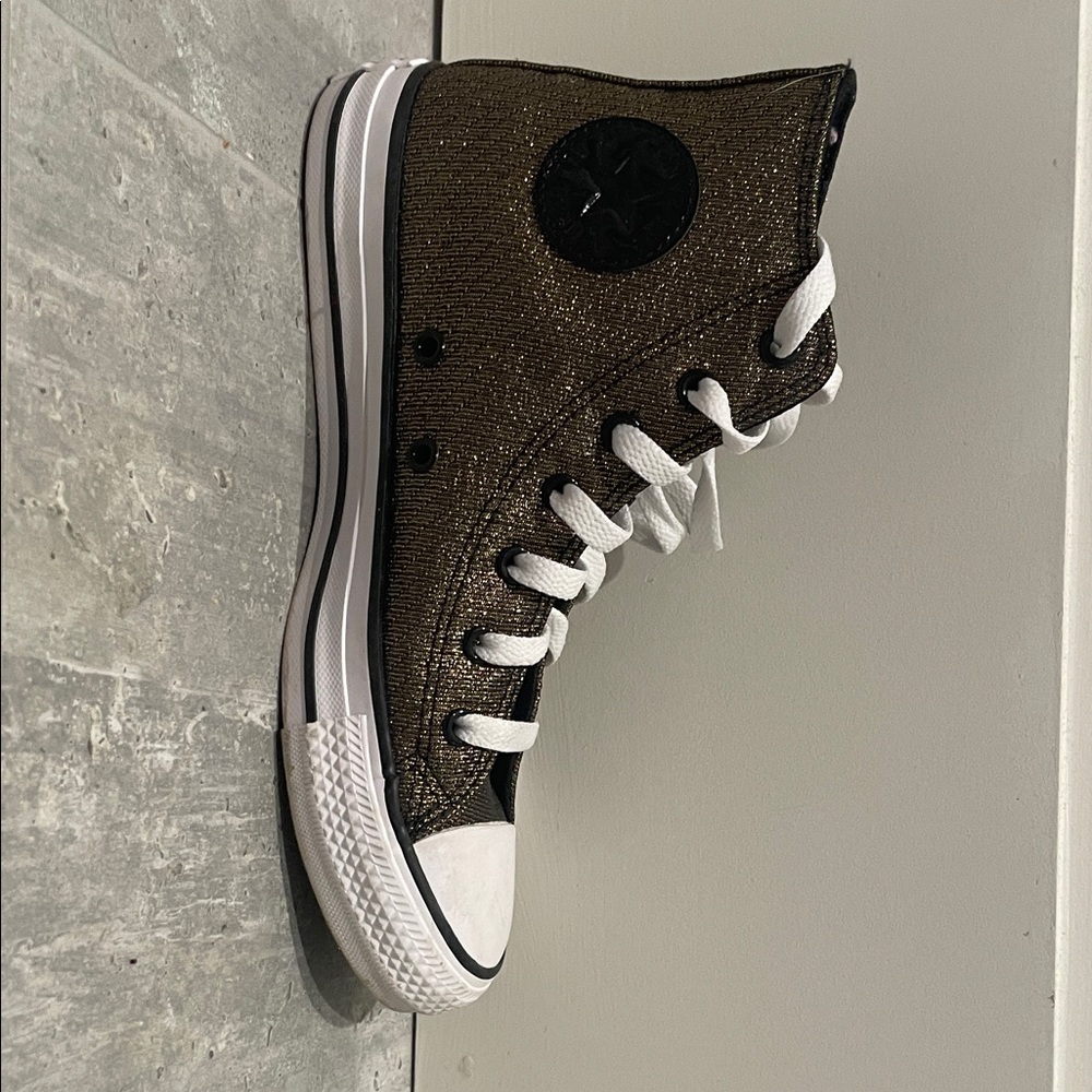 Converse High-Tops in Black and Gold Sparkle